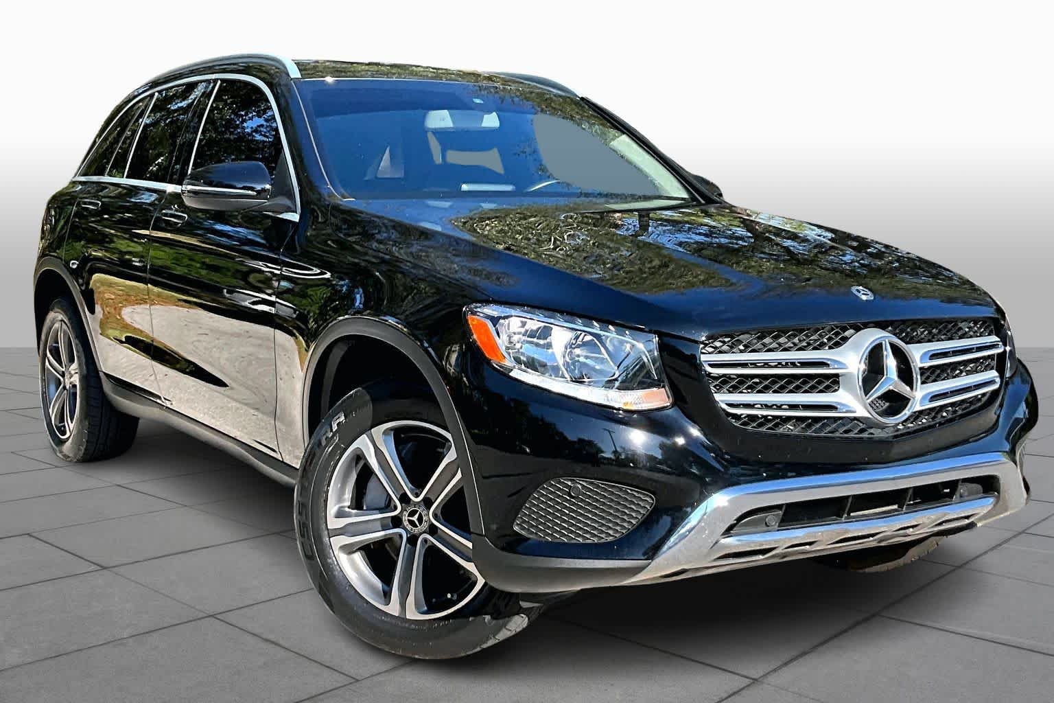 2019 Mercedes Benz GLC 300 photo 2