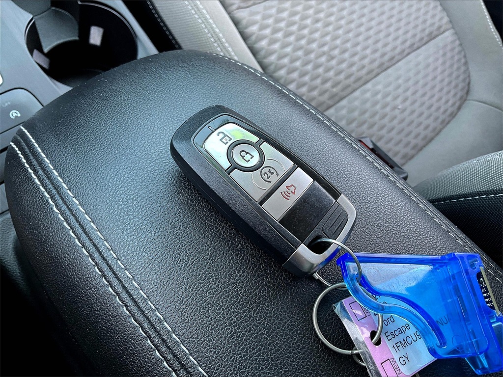 2022 Ford Escape SE photo 27