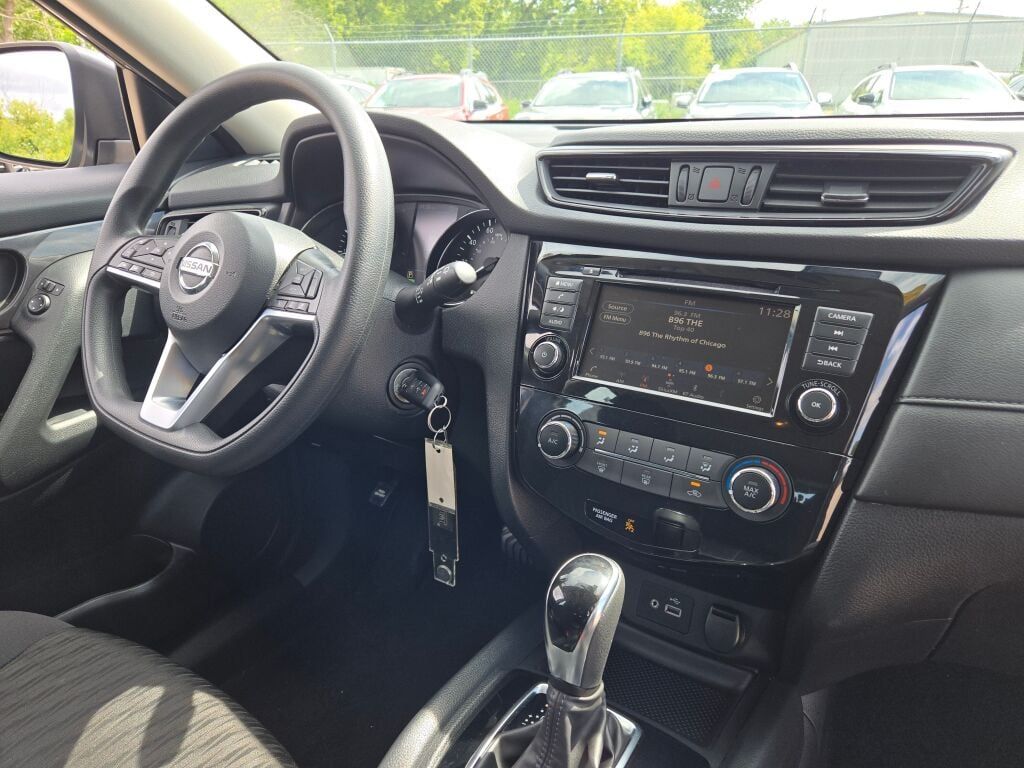2020 Nissan Rogue S photo 6