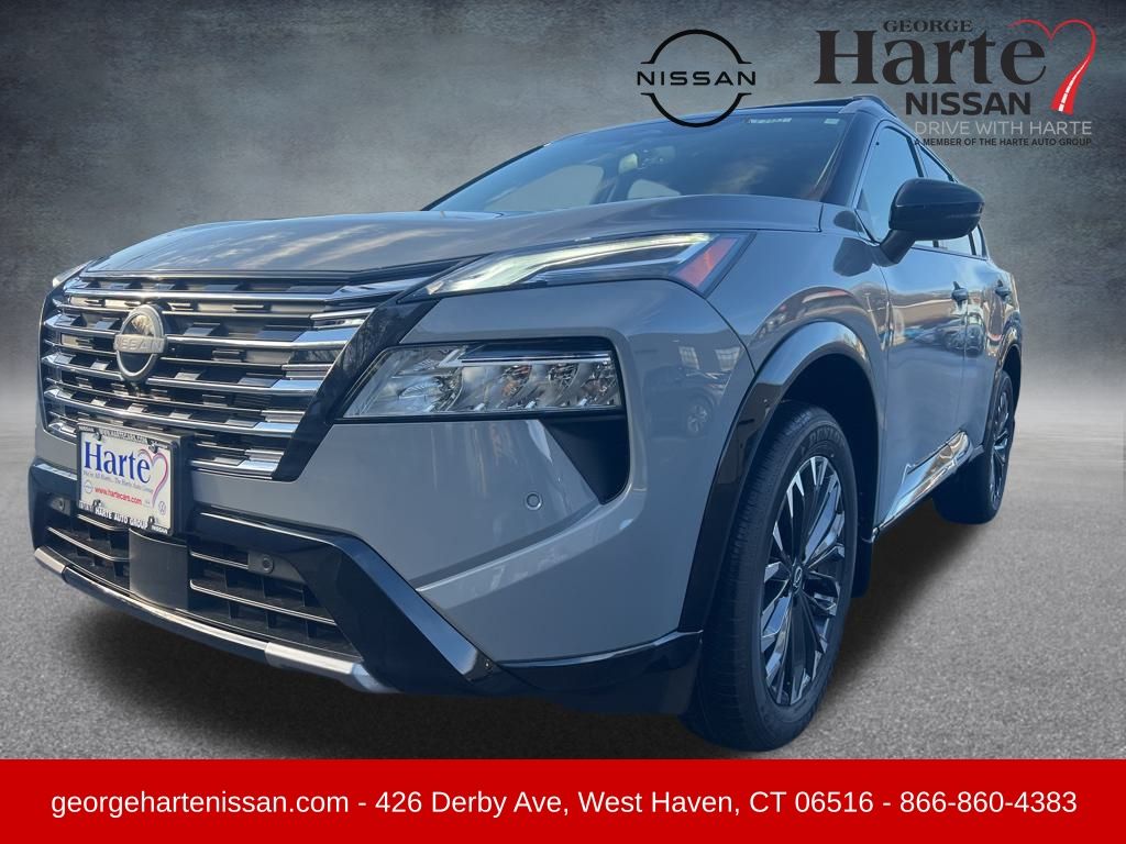 2026 Nissan Rogue Platinum's photo