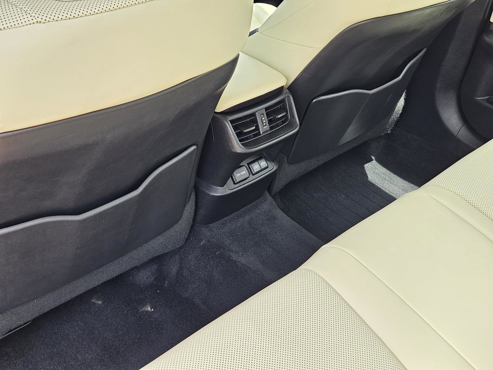 2022 Lexus ES 300h photo 30
