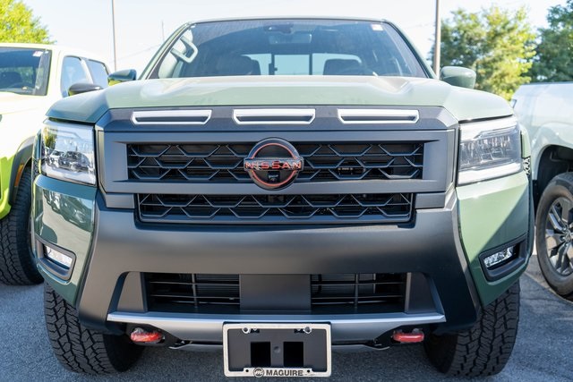 2026 Nissan Frontier Crew Cab PRO-4X photo 2