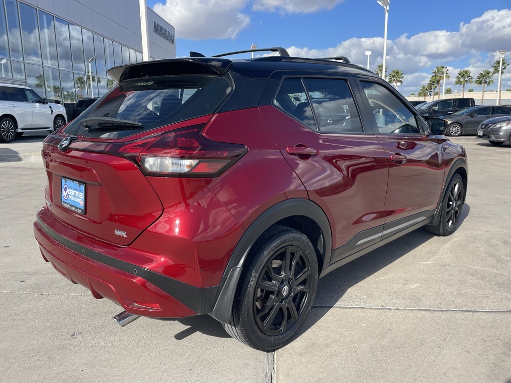 2021 Nissan Kicks SR photo 2