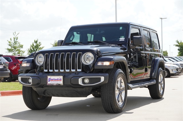 2020 Jeep Wrangler Unlimited Sahara photo 3