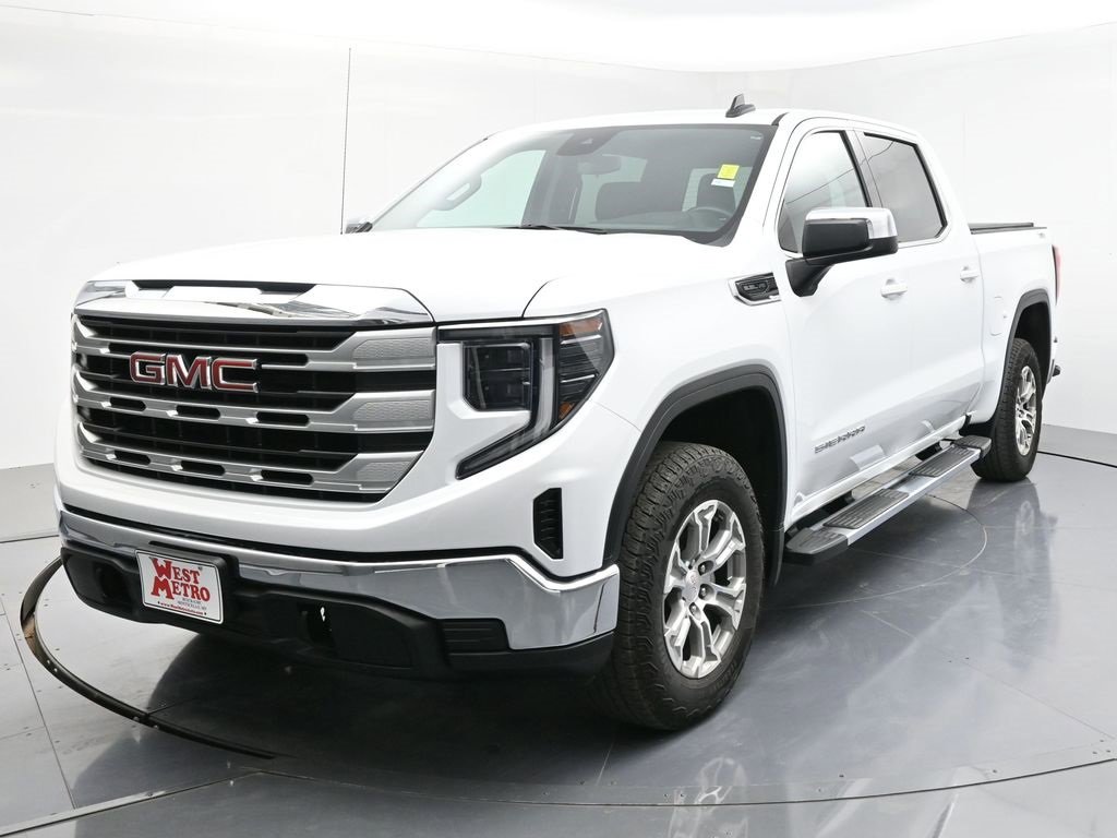 Used 2023 GMC Sierra 1500 SLE with VIN 3GTUUBED7PG320211 for sale in Monticello, Minnesota