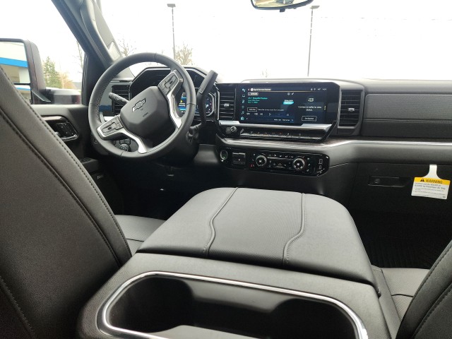 2024 Chevrolet Silverado 2500HD LTZ photo 2