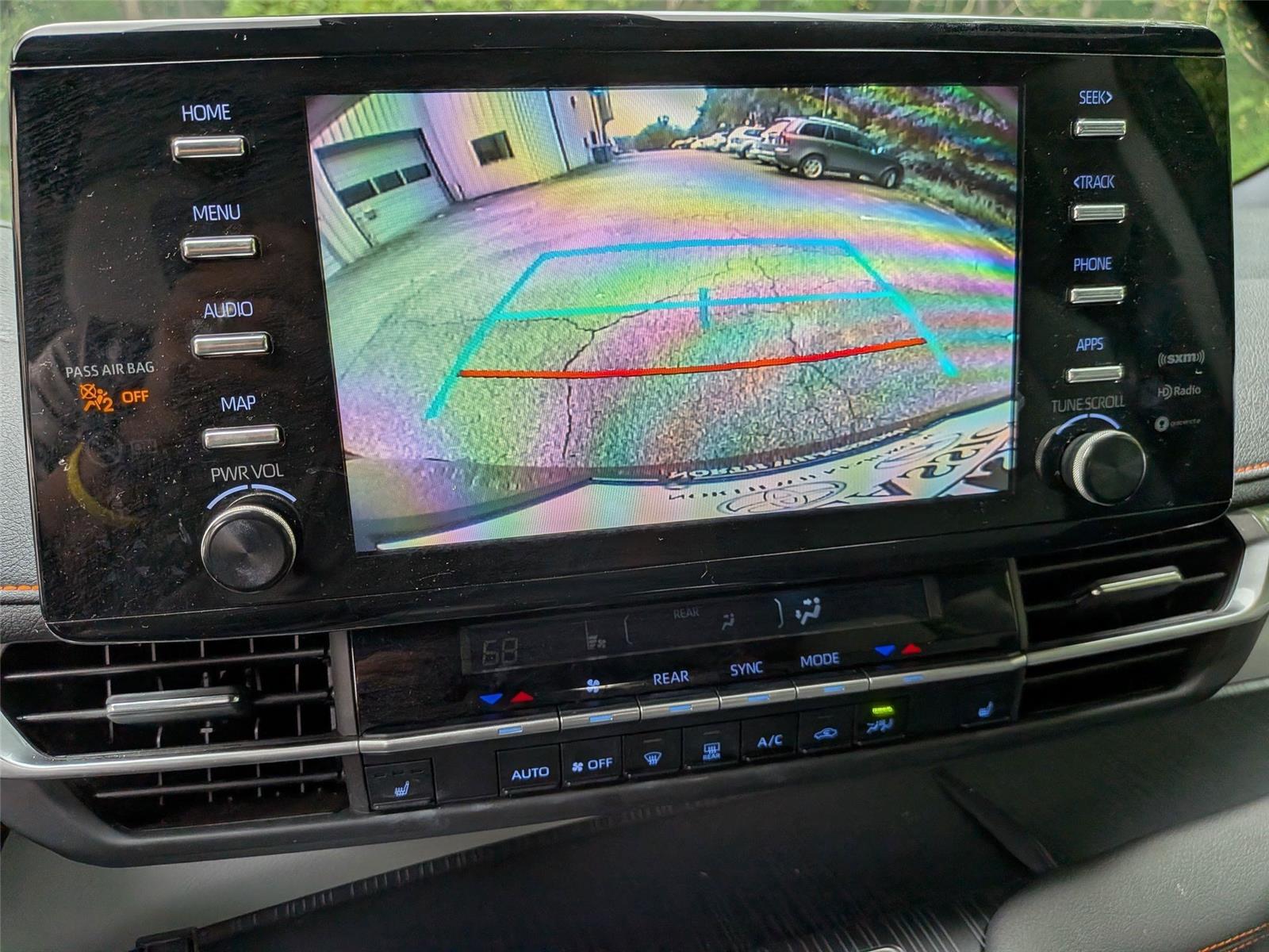 2022 Toyota Sienna XSE photo 21
