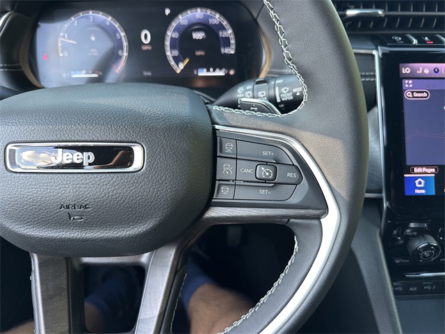2025 Jeep Grand Cherokee Limited photo 42