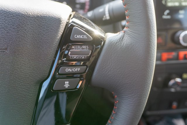 2025 Nissan Frontier PRO-4X photo 14