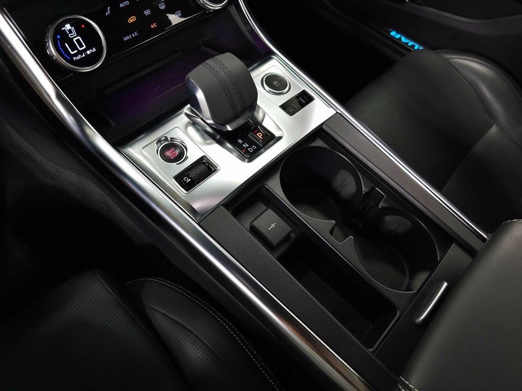 2022 Jaguar XF R-Dynamic SE photo 31