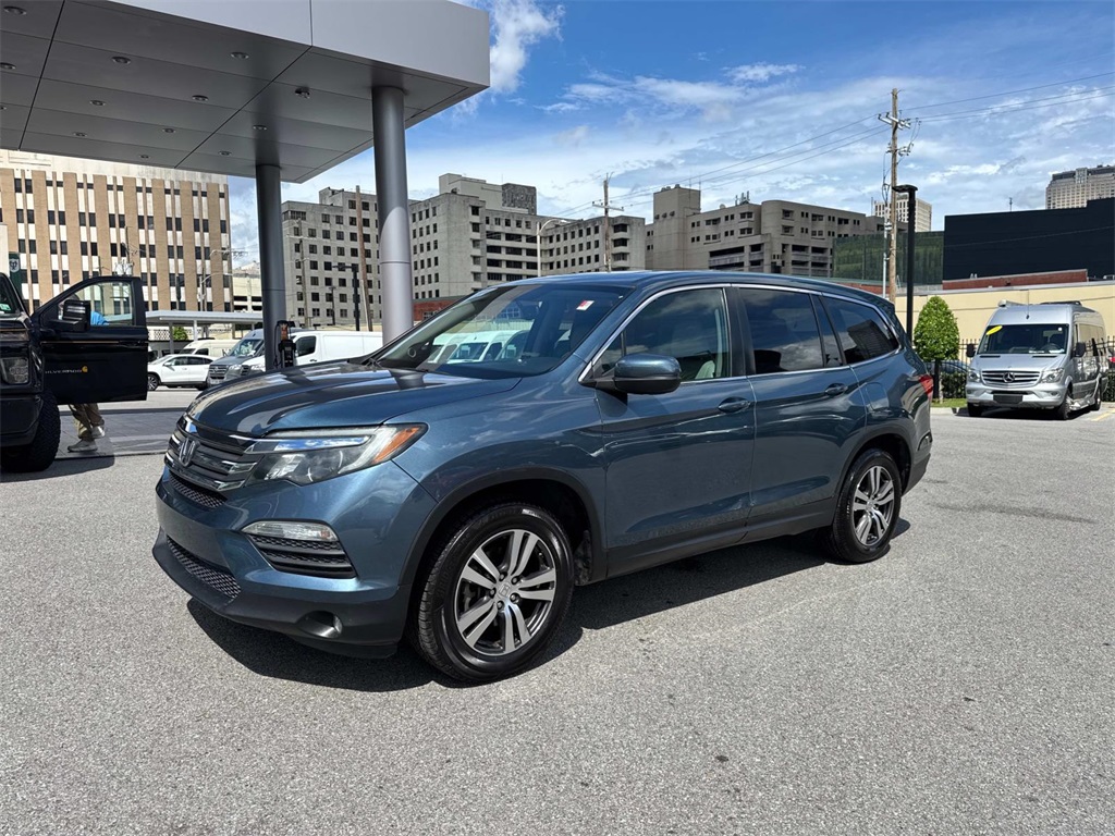 2017 Honda Pilot EX-L photo 2