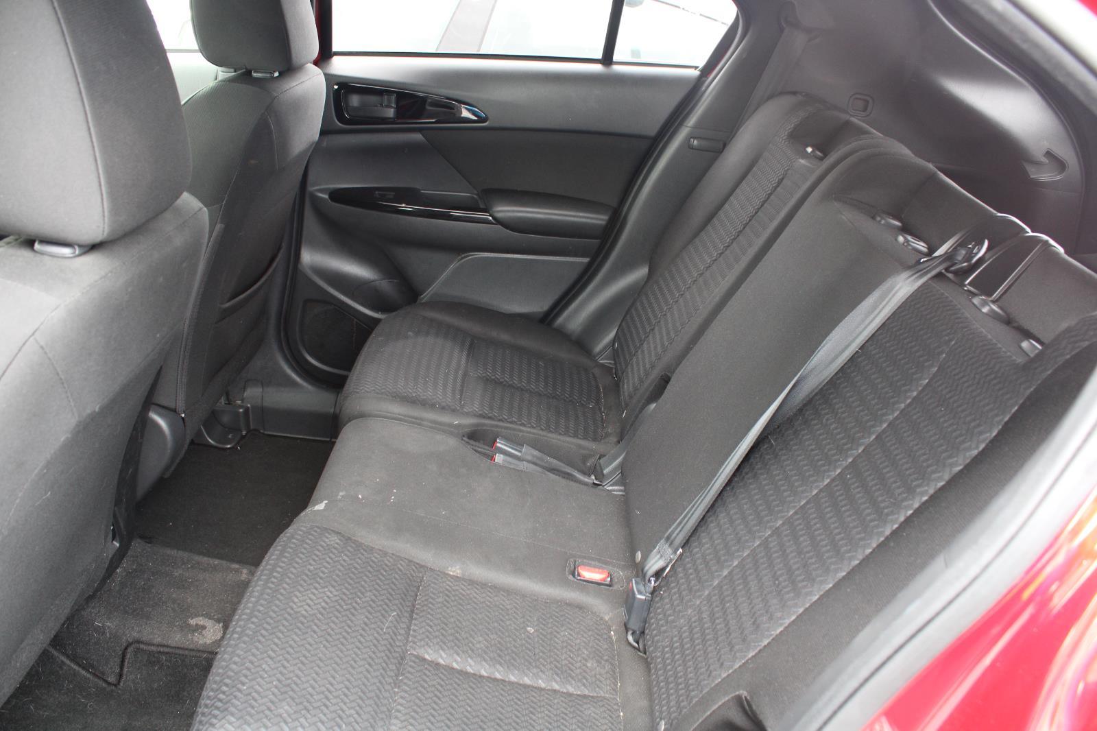 2019 Mitsubishi Eclipse Cross LE photo 7