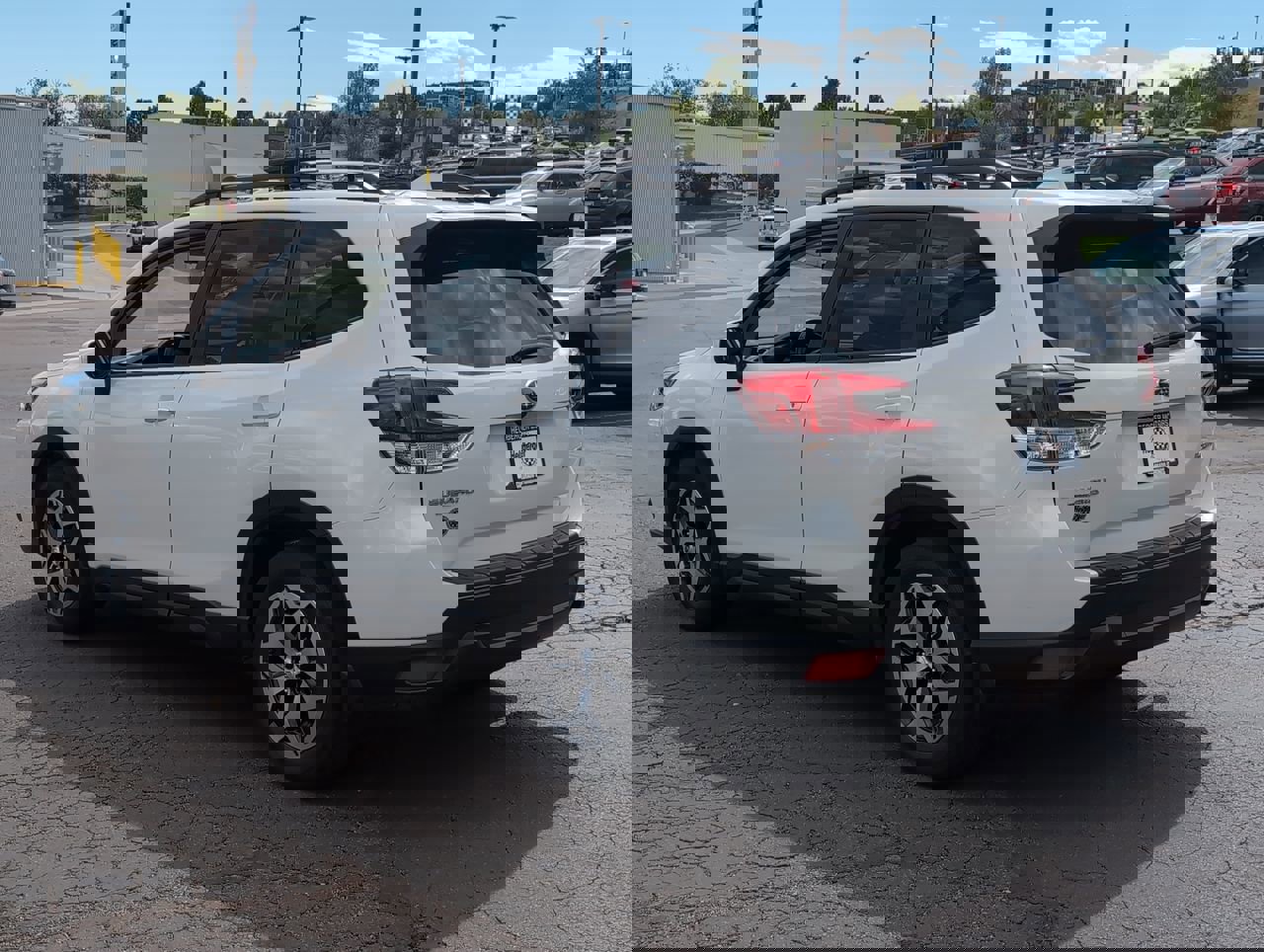 2022 Subaru Forester Premium photo 5