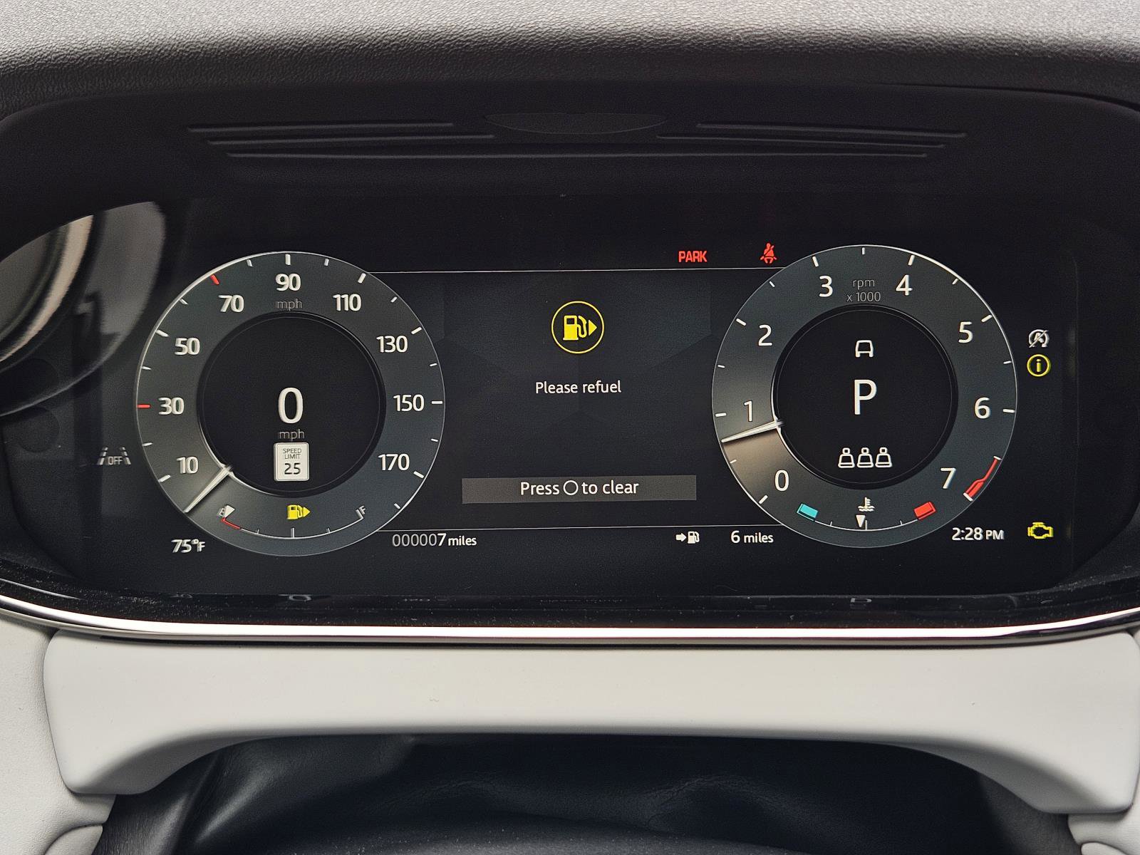 2026 Land Rover Range Rover Evoque Dynamic SE photo 16