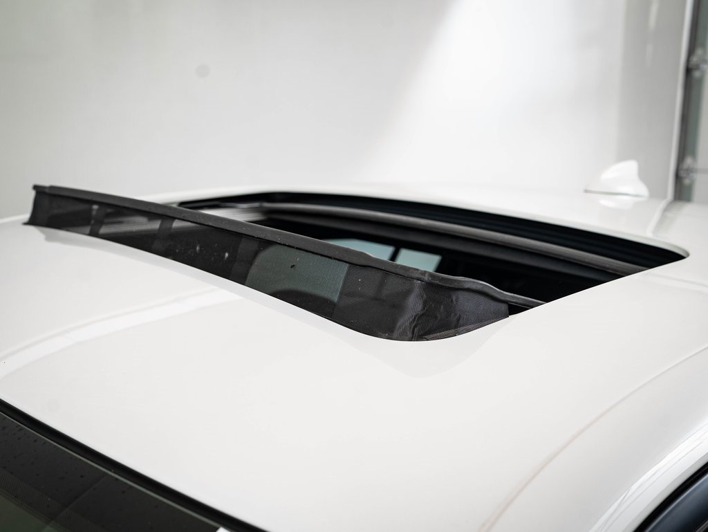 2022 Dodge Charger GT photo 13
