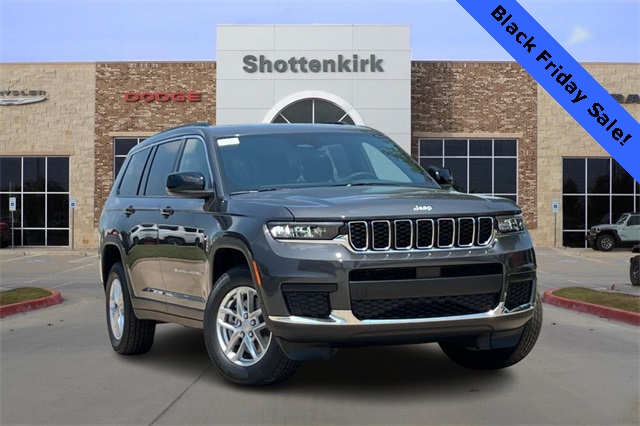2025 Jeep Grand Cherokee L Laredo's photo