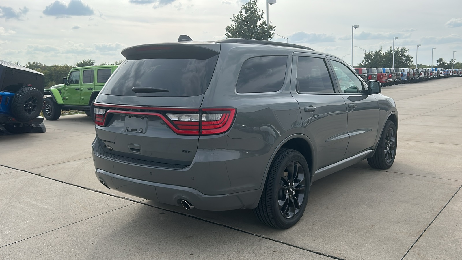 2026 Dodge Durango GT photo 2