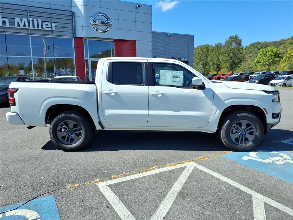 2026 Nissan Frontier SV photo 2