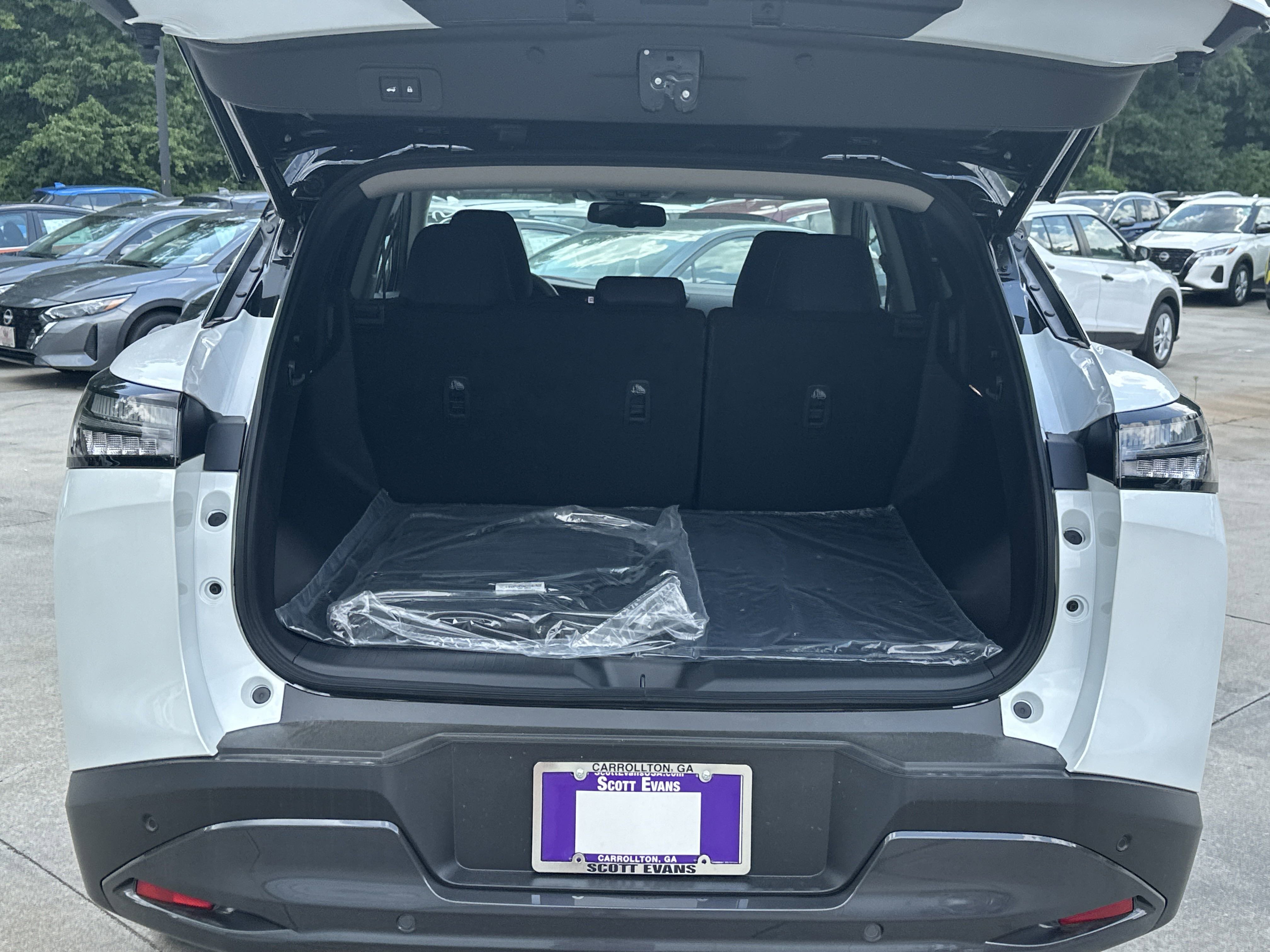 2025 Nissan Murano SL photo 13