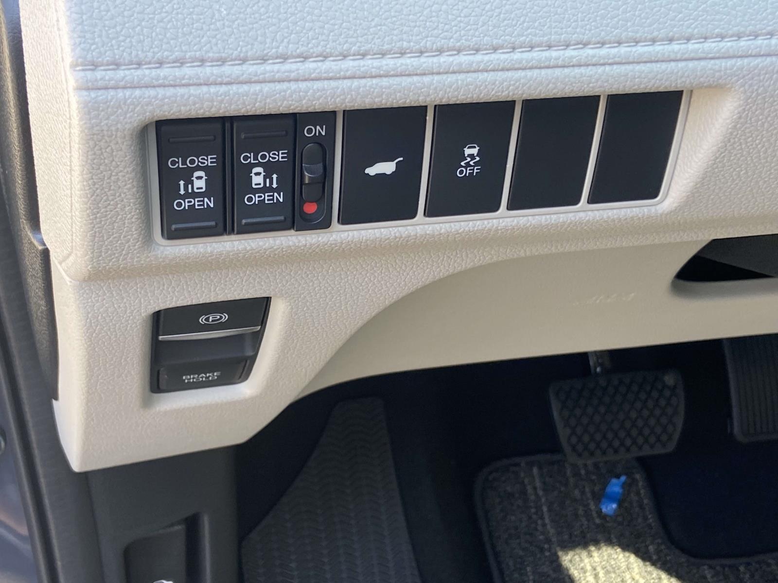 2026 Honda Odyssey EX-L photo 7