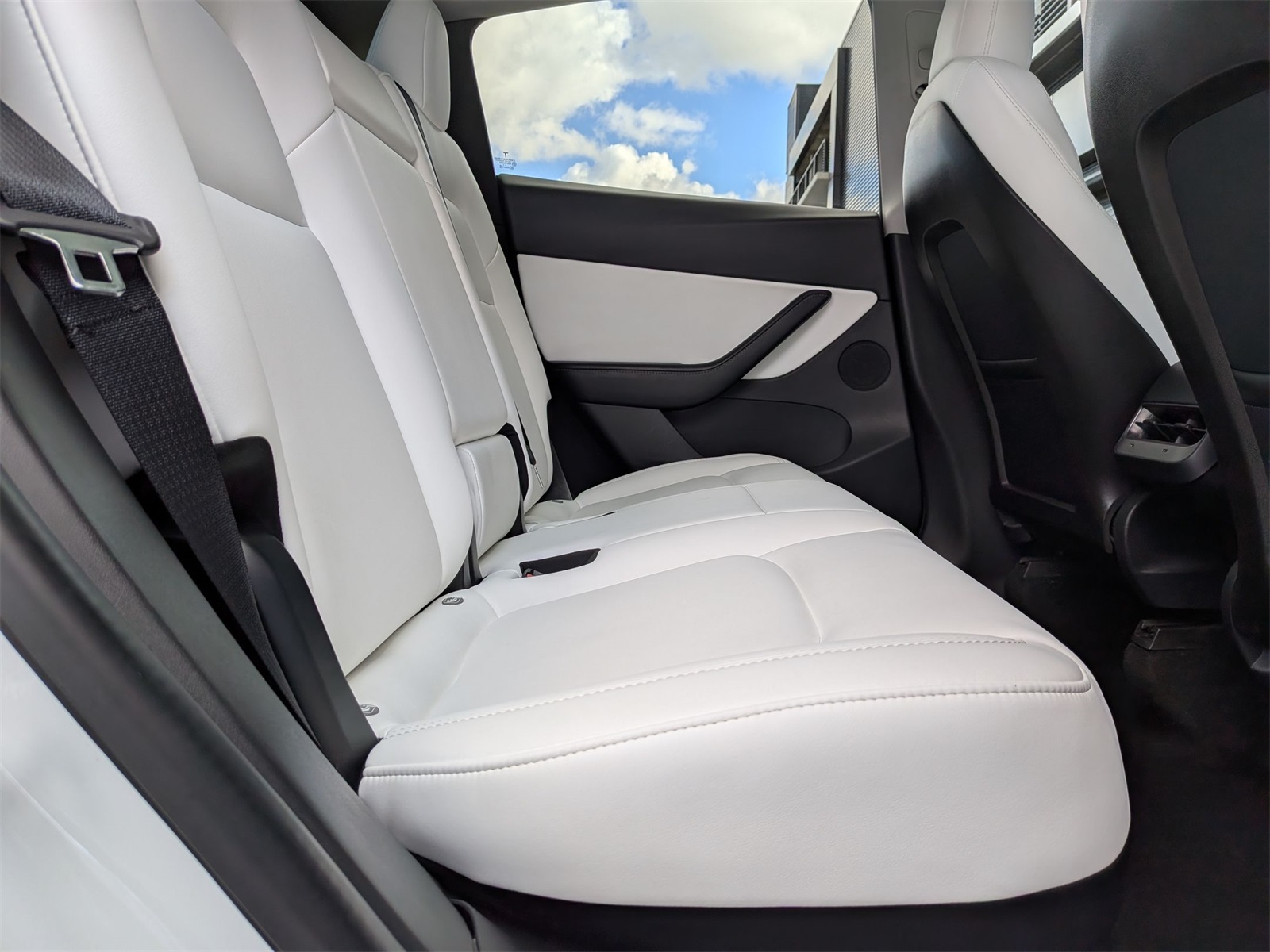 2020 Tesla Model Y Performance photo 17