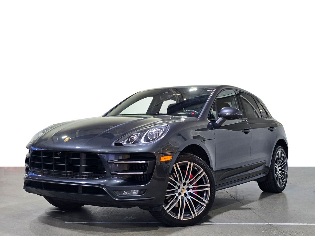 2017 Porsche Macan Turbo's photo
