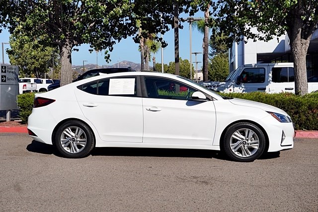 2020 Hyundai Elantra Value Edition photo 6