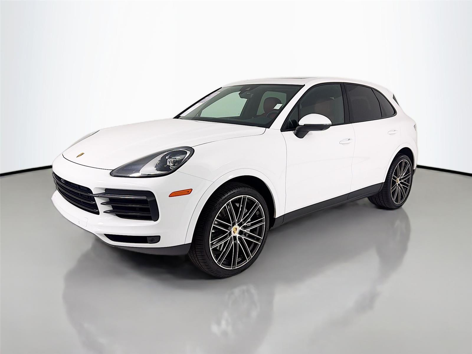 2023 Porsche Cayenne Base's photo