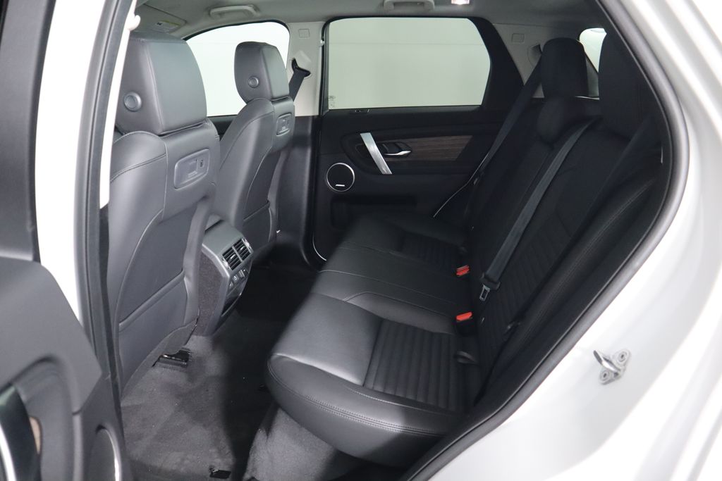 2025 Land Rover Discovery Sport S photo 20
