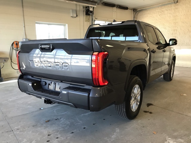 2024 Toyota Tundra SR5 photo 3