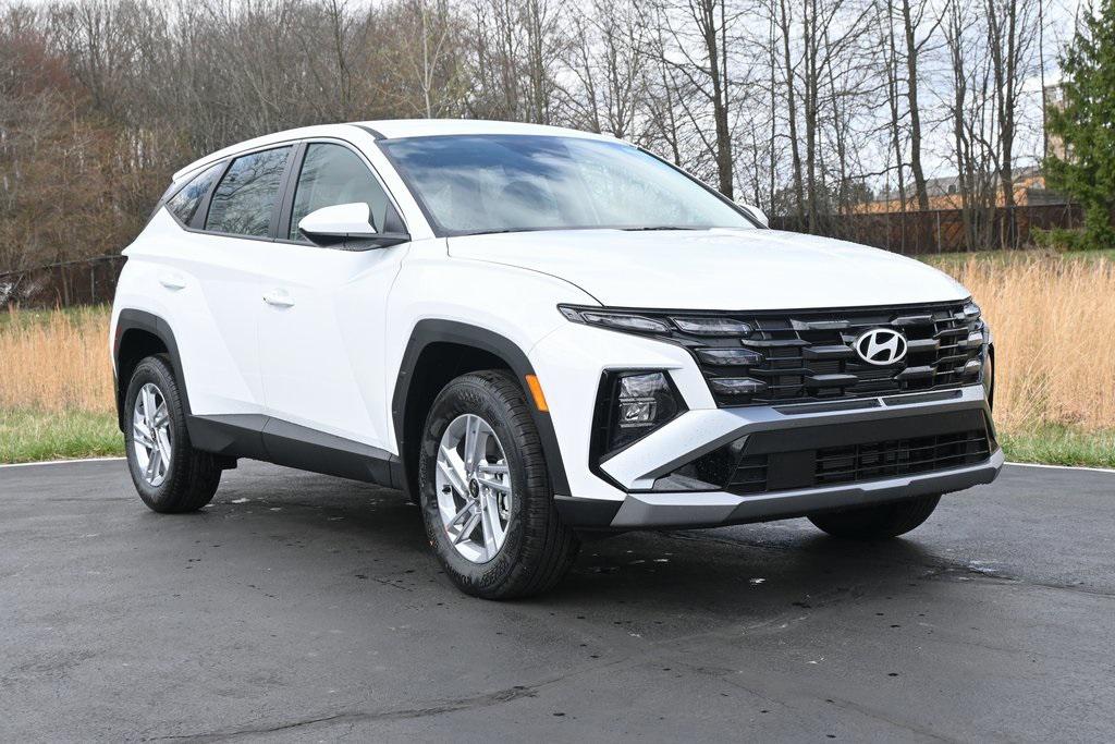 2025 Hyundai Tucson SE's photo