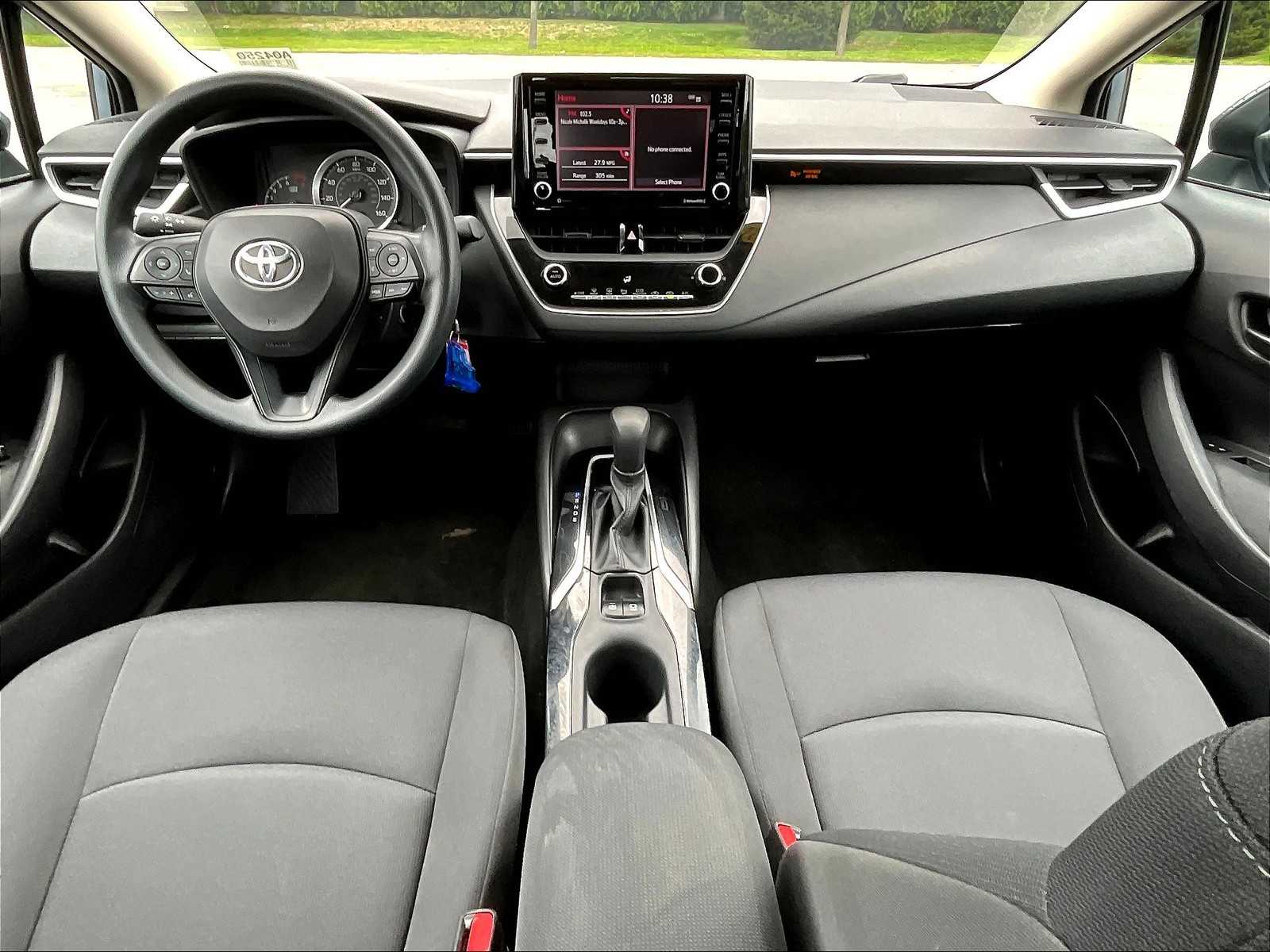 2022 Toyota Corolla LE photo 21