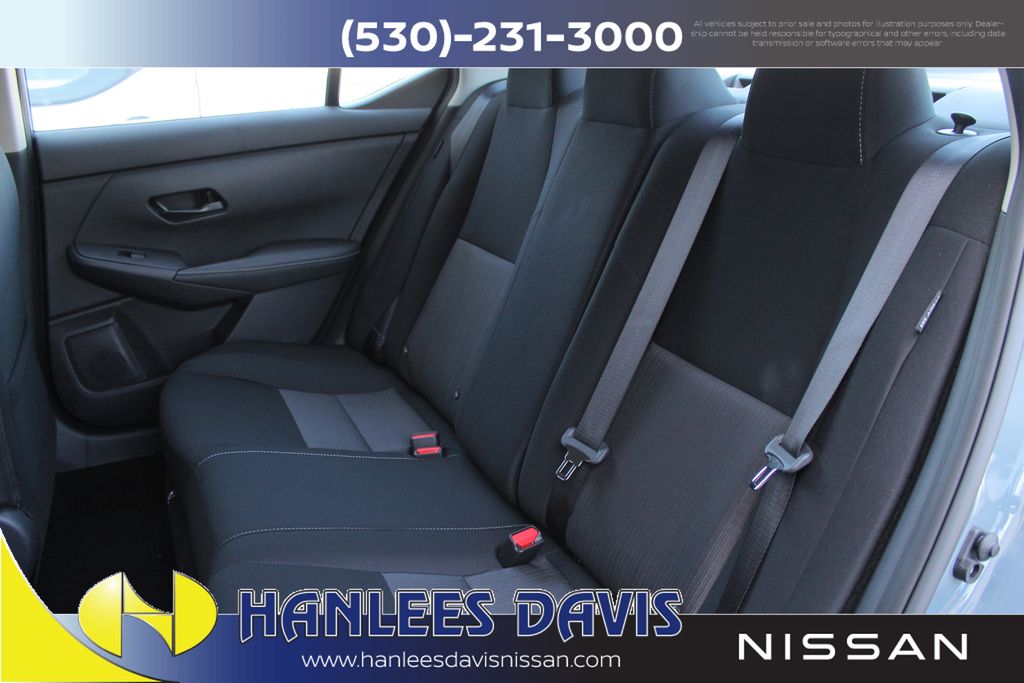 2025 Nissan Sentra SV photo 11