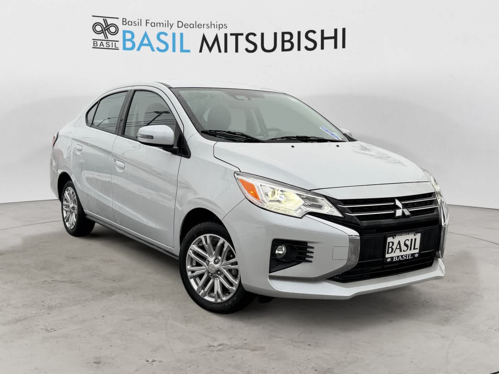 2024 Mitsubishi Mirage G4 SE's photo