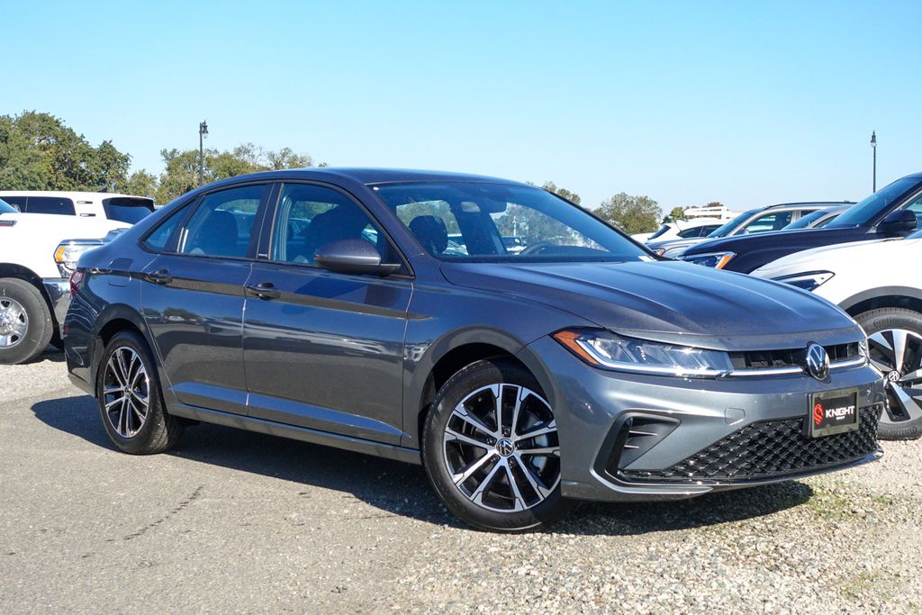 2026 Volkswagen Jetta 1.5T Sport photo 3