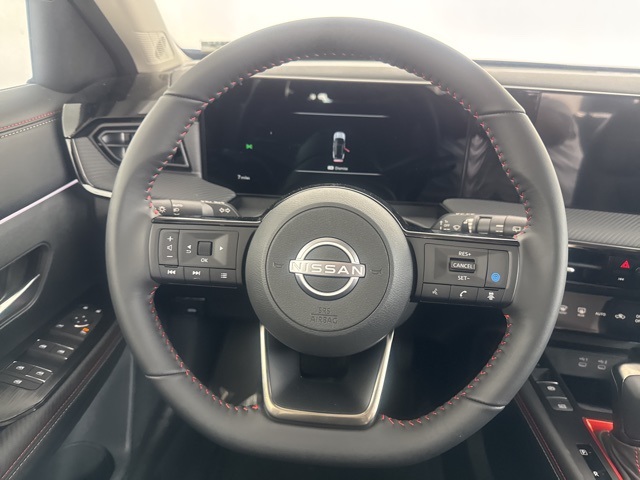 2026 Nissan Kicks SR photo 18