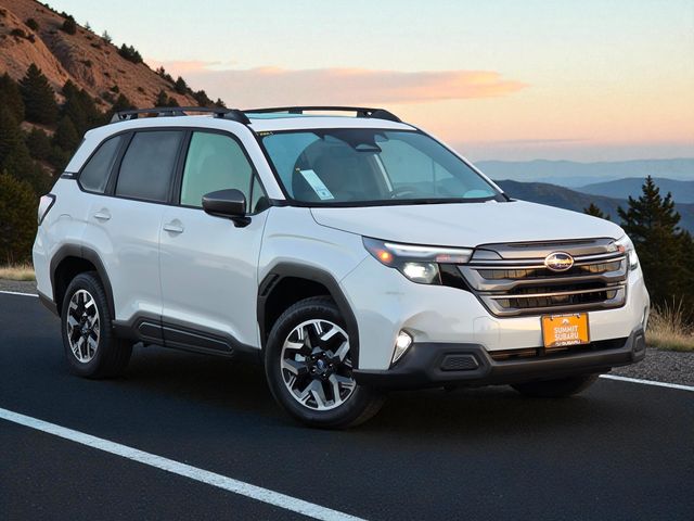 2025 Subaru Forester Premium Base photo 2