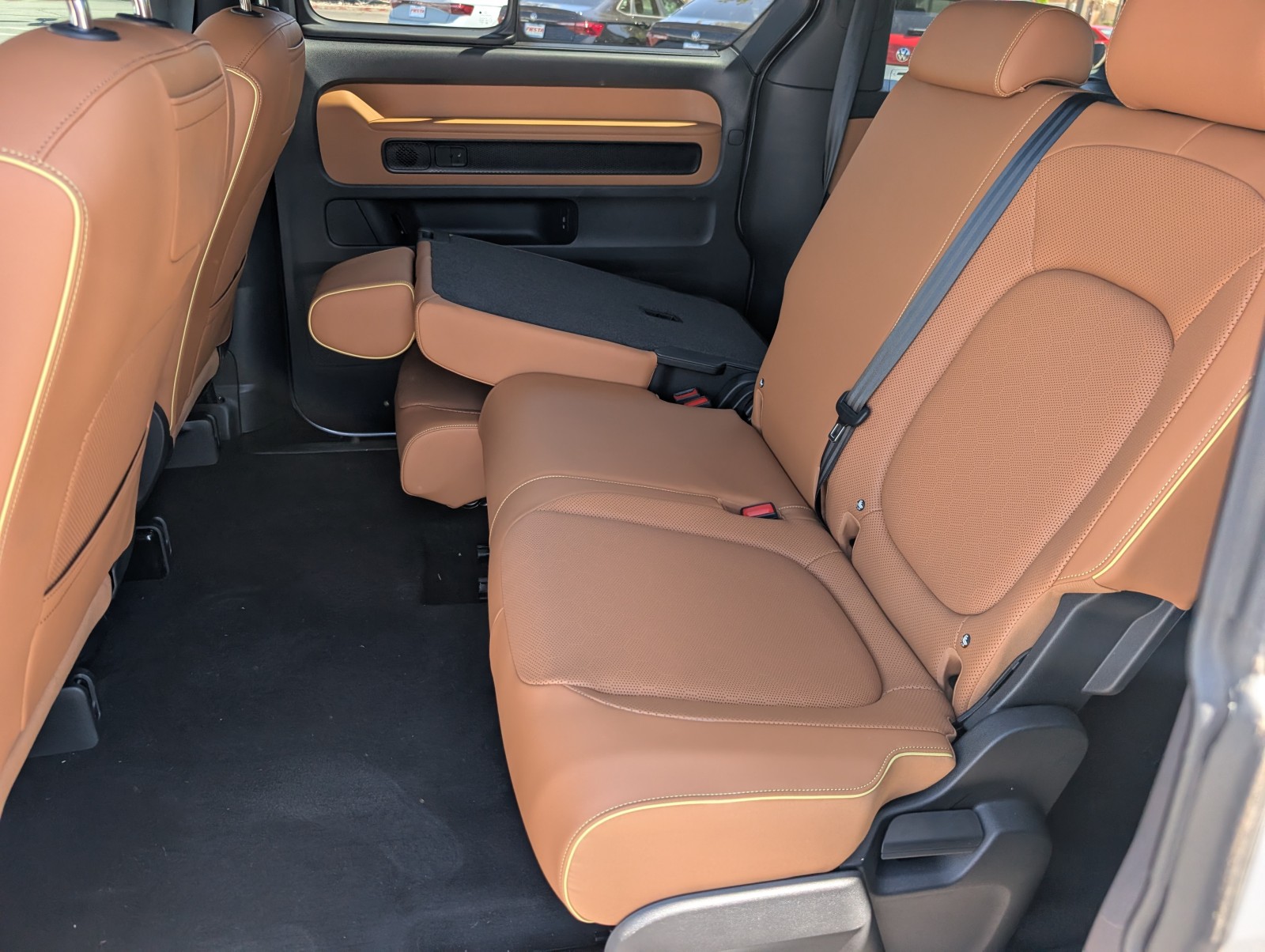 New 2025 Metro Silver Metallic Volkswagen Pro S image 20