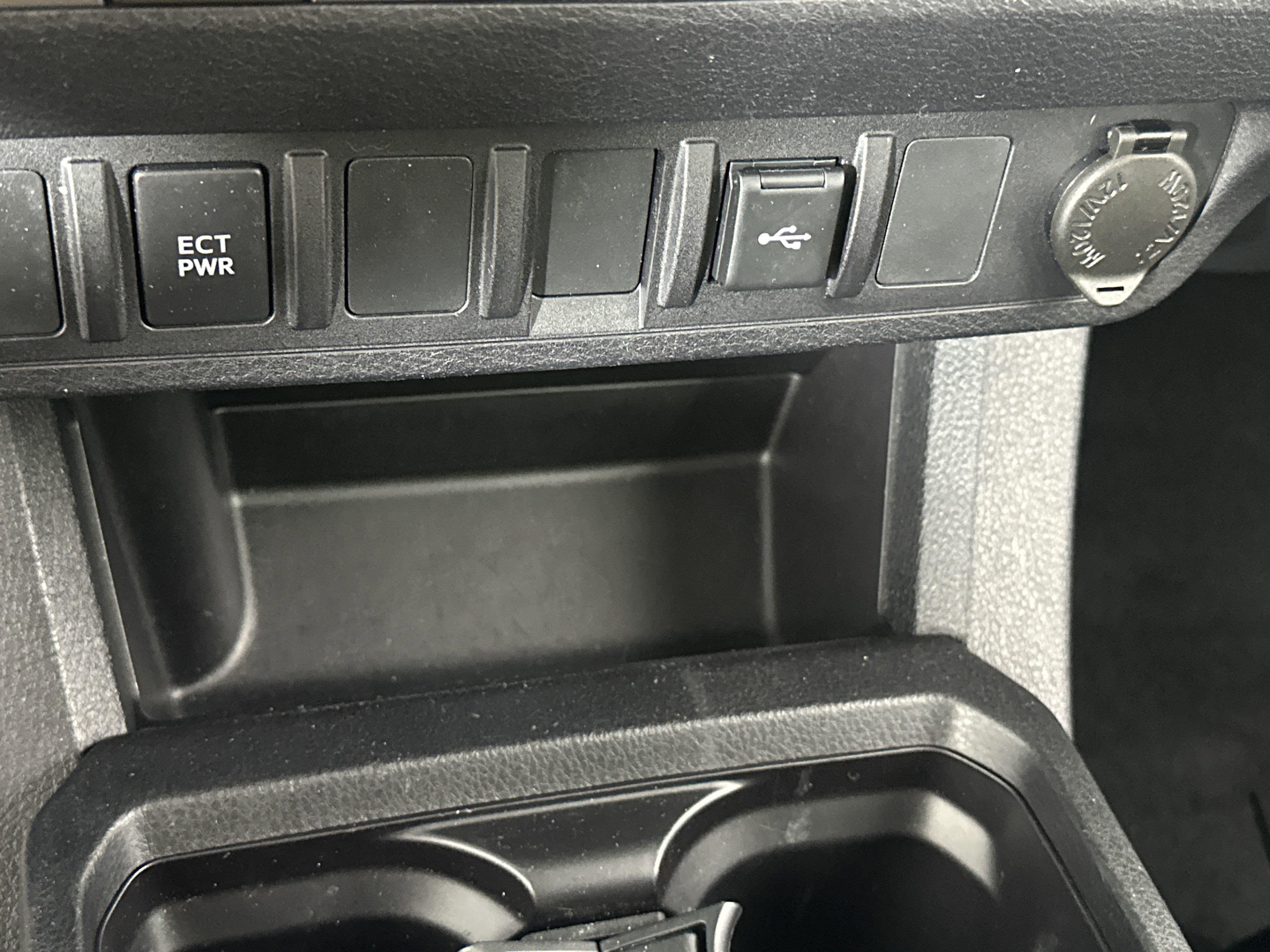 2023 Toyota Tacoma SR 4x4 photo 7