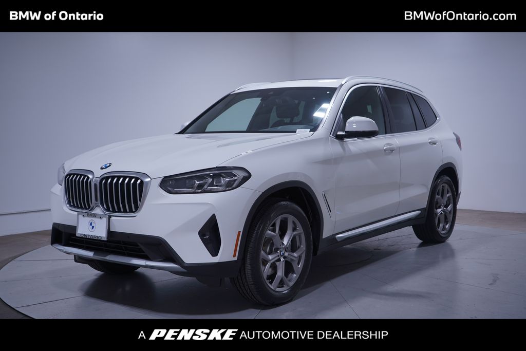 2022 BMW X3 30i's photo