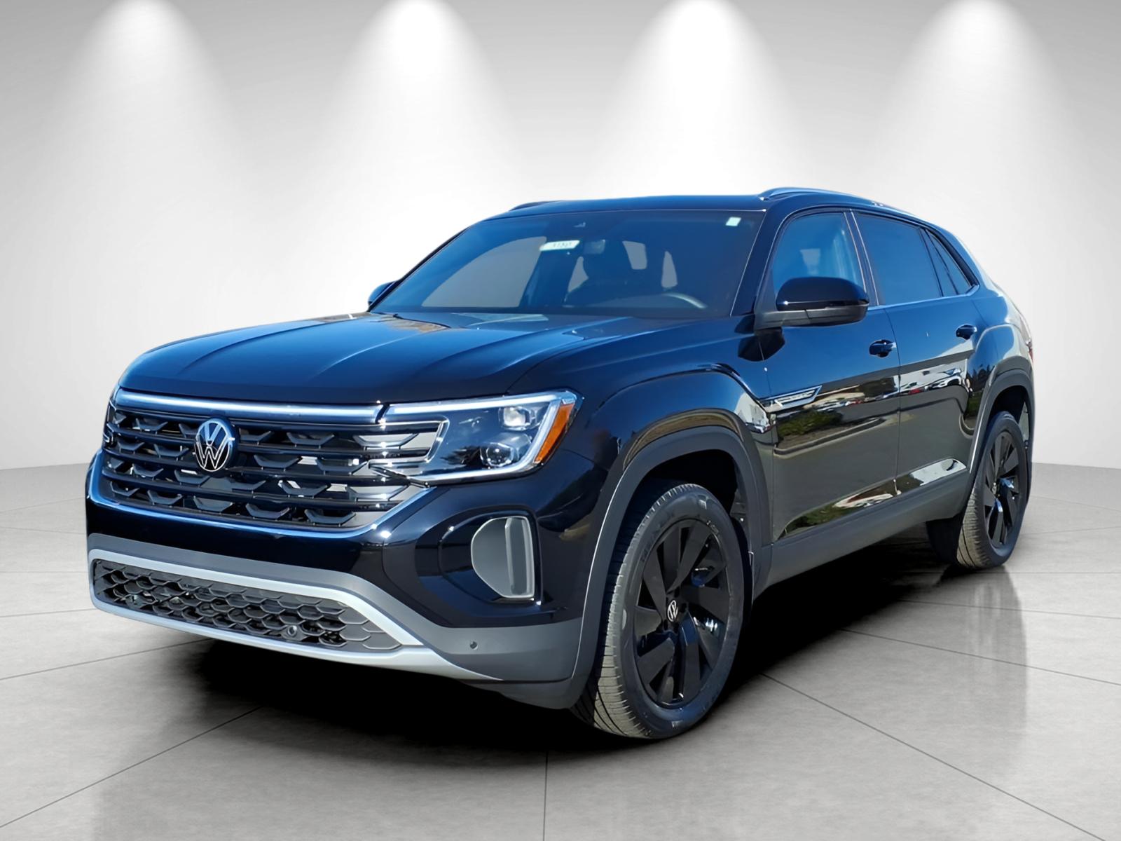 2026 Volkswagen Atlas Cross Sport SE's photo