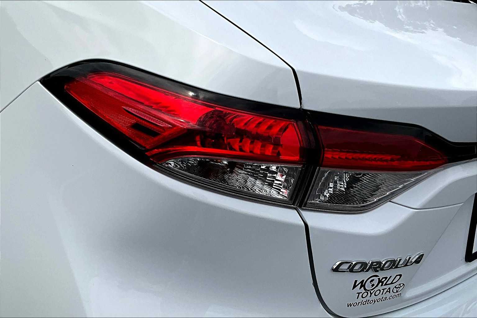 2023 Toyota Corolla LE photo 26