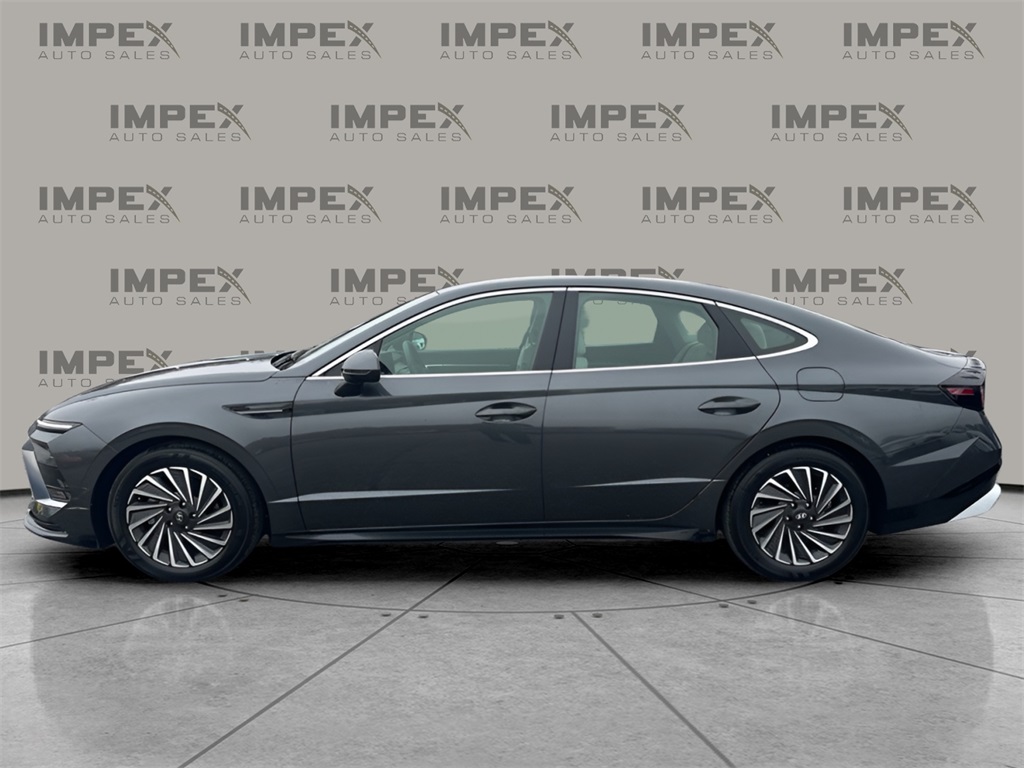 2024 Hyundai Sonata Hybrid SEL photo 2