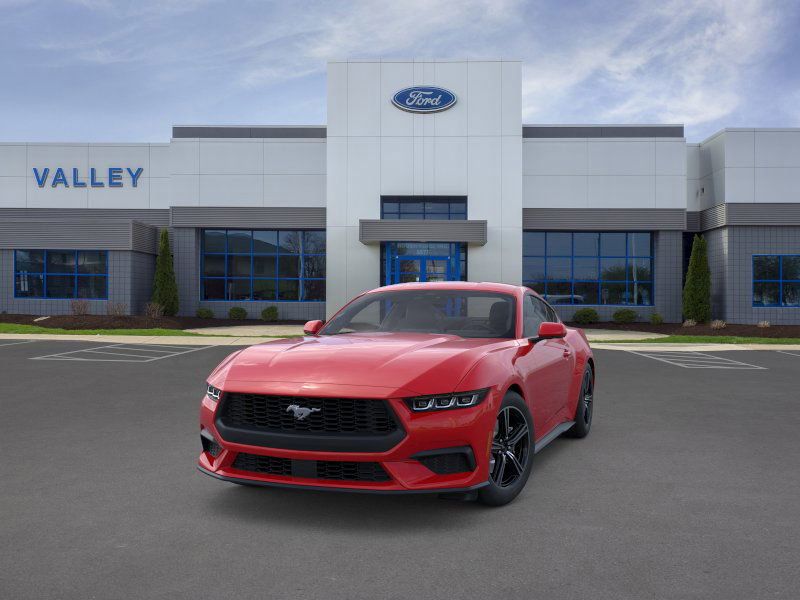 2025 Ford Mustang EcoBoost photo 3