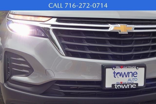 2024 Chevrolet Equinox LS photo 2