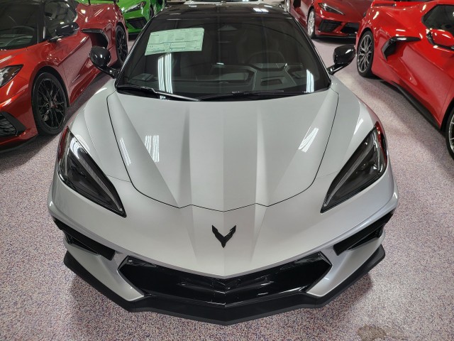 2026 Chevrolet Corvette Stingray 2LT photo 2