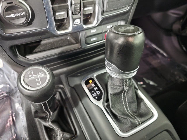 2023 Jeep Wrangler Sahara 4xe photo 20