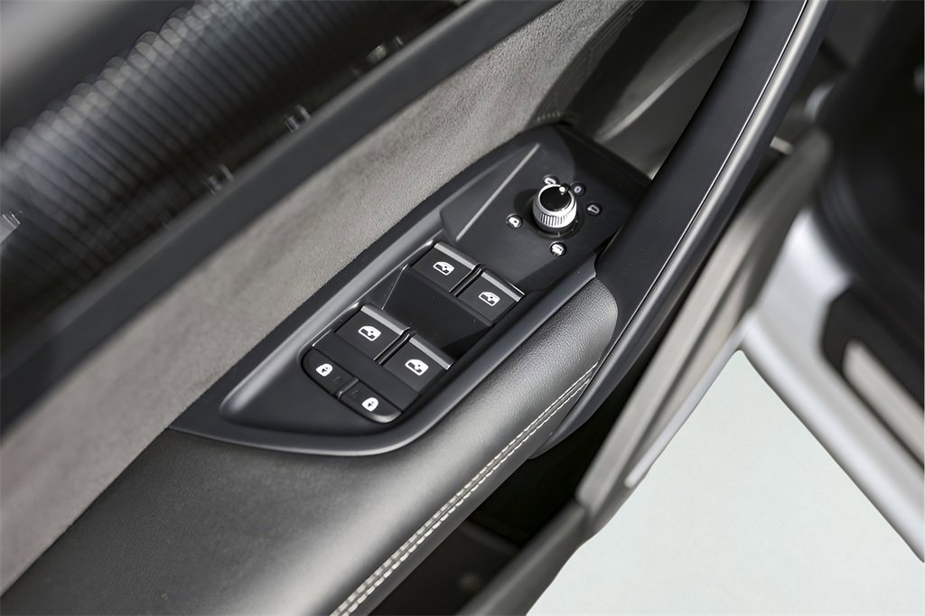2023 Audi SQ5 Premium Plus photo 26