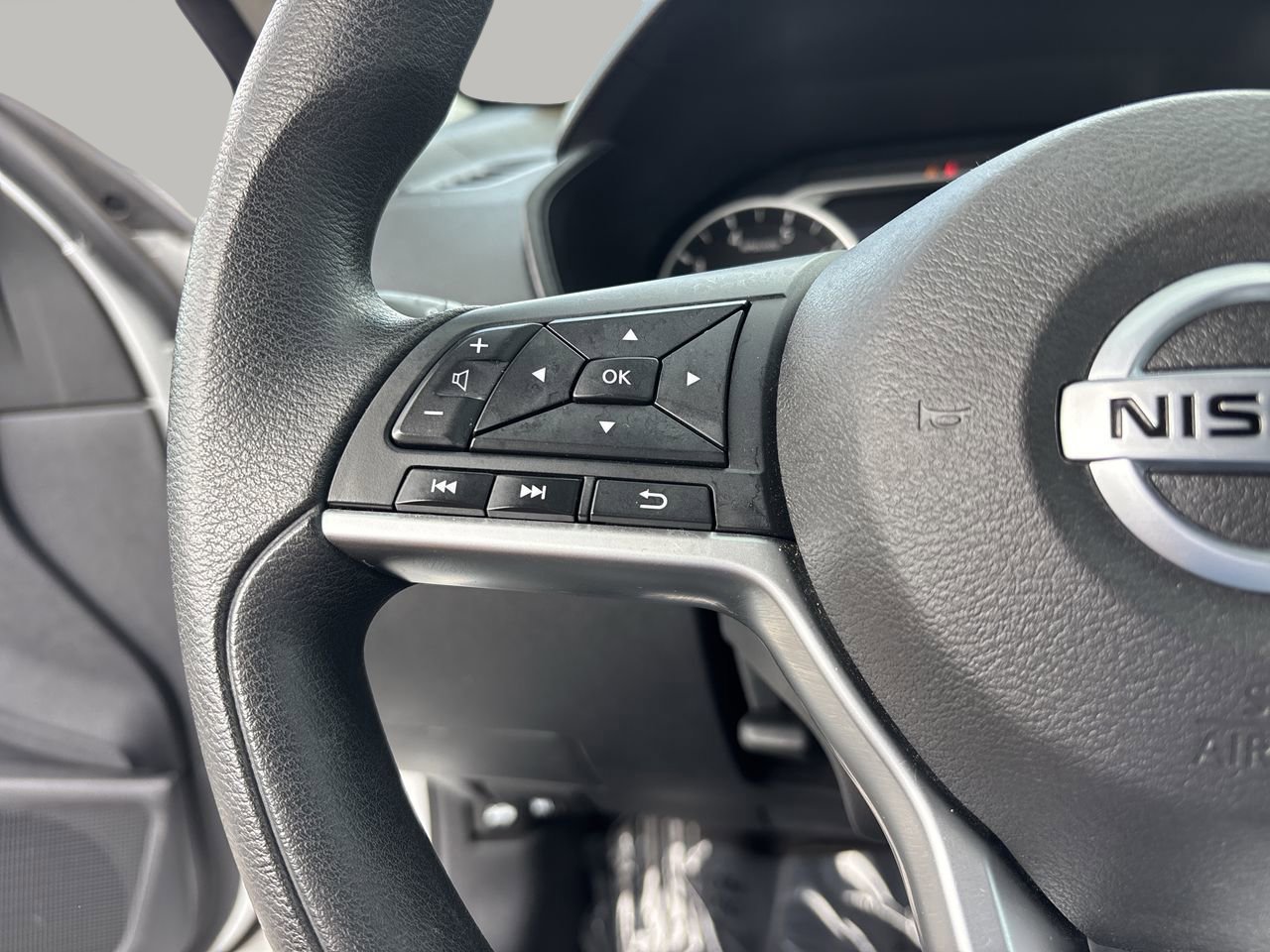 2020 Nissan Altima 2.5 S photo 25