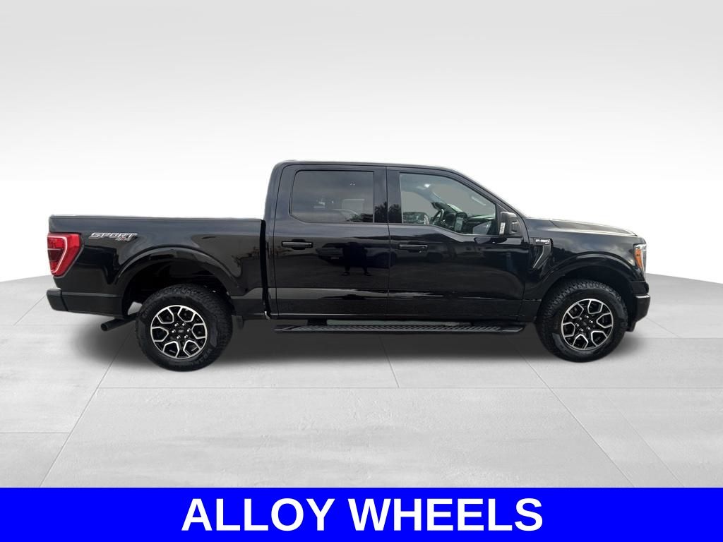 2021 Ford F-150 XLT photo 3